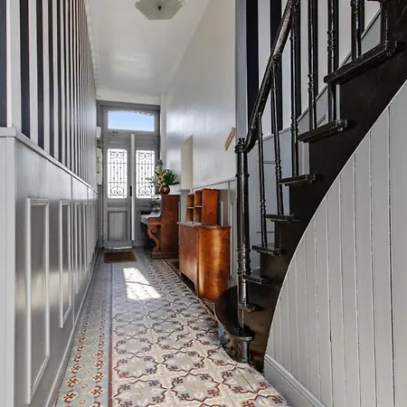 Quiet And Charming Studio At The Heart Of - Welkeys *