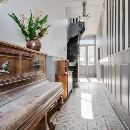 Quiet And Charming Studio At The Heart Of - Welkeys *